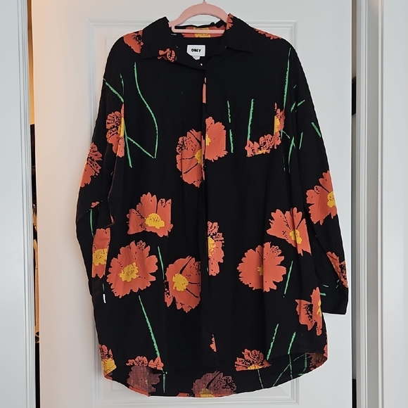 Obey Oversized  Shirt XS/S - Picture 2 of 7